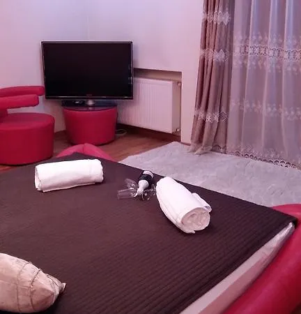 Luxury Swan Lake * Bucureşti